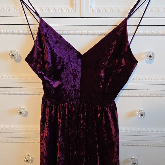 Silence & Noise Velver Romper - Picture 2 of 6